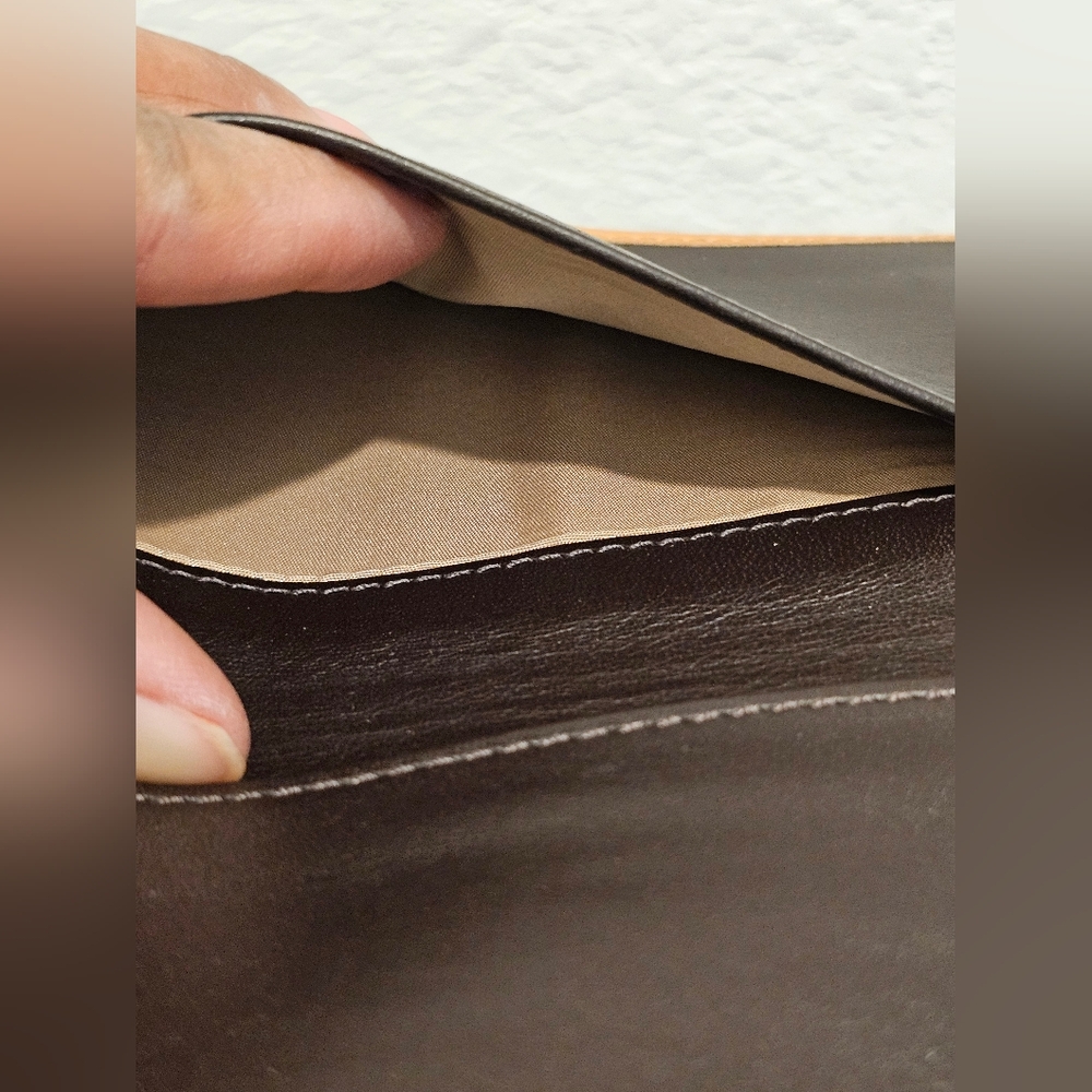 Coach Tri-fold Checkbook Wallet, Coach Dust Bag, GUC, Size Large - Picture 9 of 12